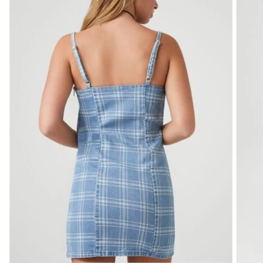 NWT Forever 21 Plaid Cami Mini Dress in Light Denim Size Small - Picture 2 of 9